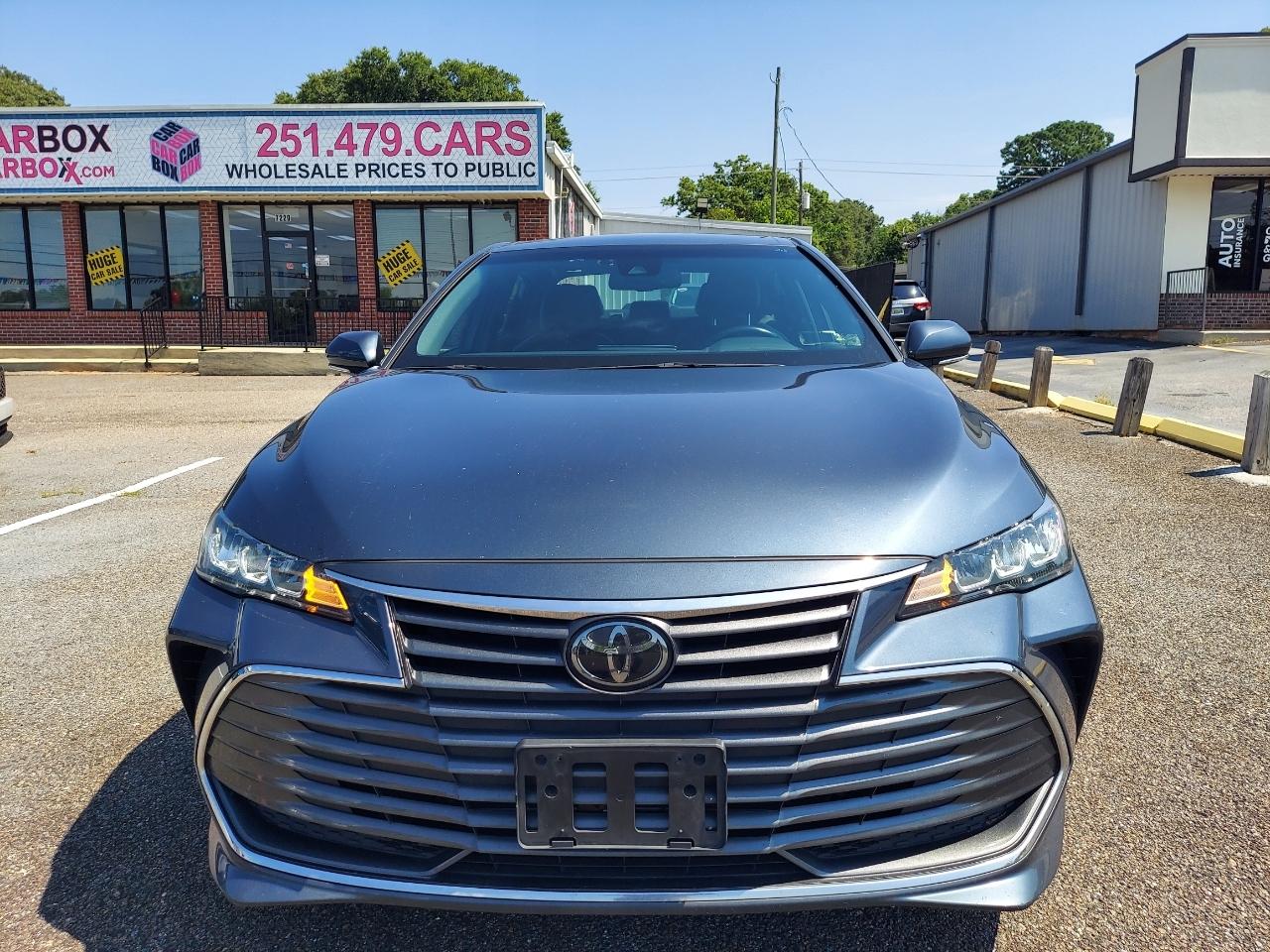Toyota Avalon XLE 2021