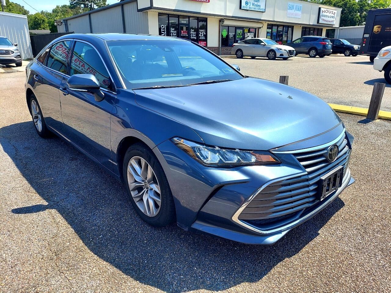 Toyota Avalon XLE 2021