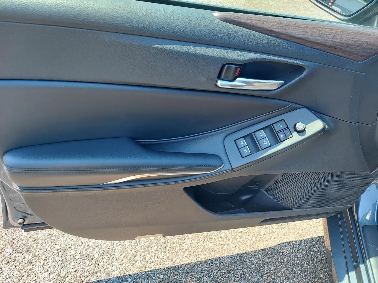 Toyota Avalon XLE 2021