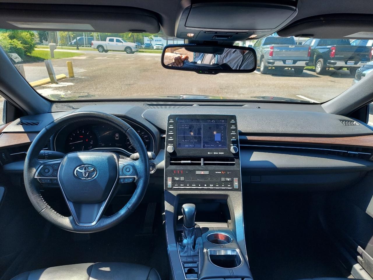 Toyota Avalon XLE 2021
