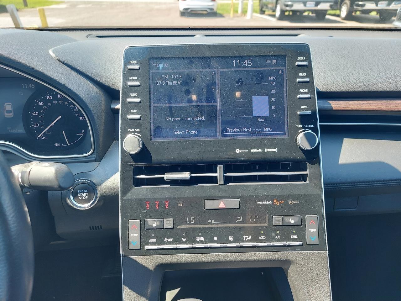 Toyota Avalon XLE 2021