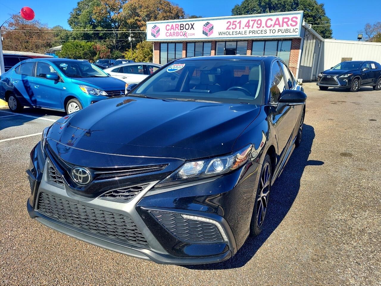 Toyota Camry SE 2022