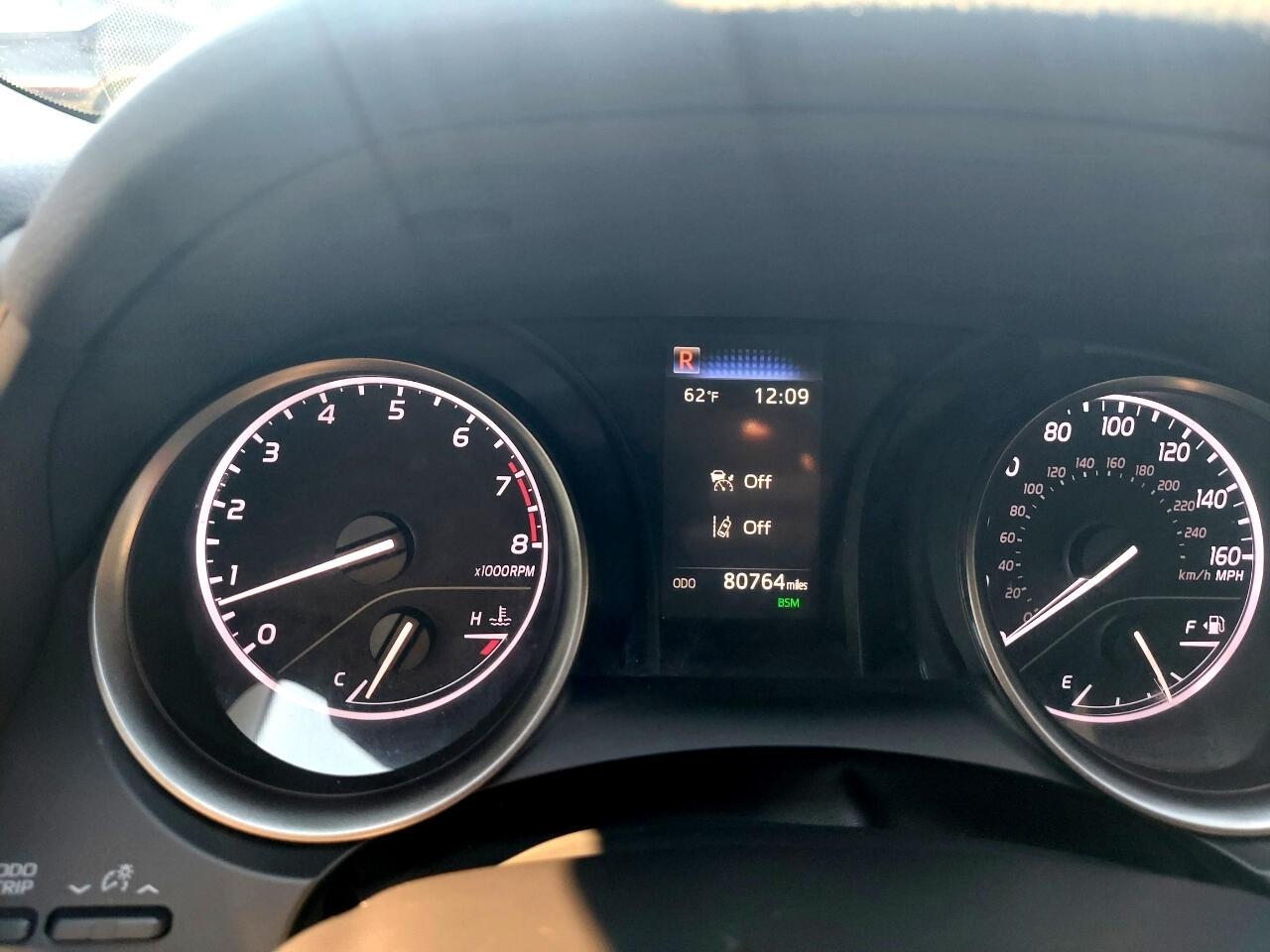 Toyota Camry SE 2022