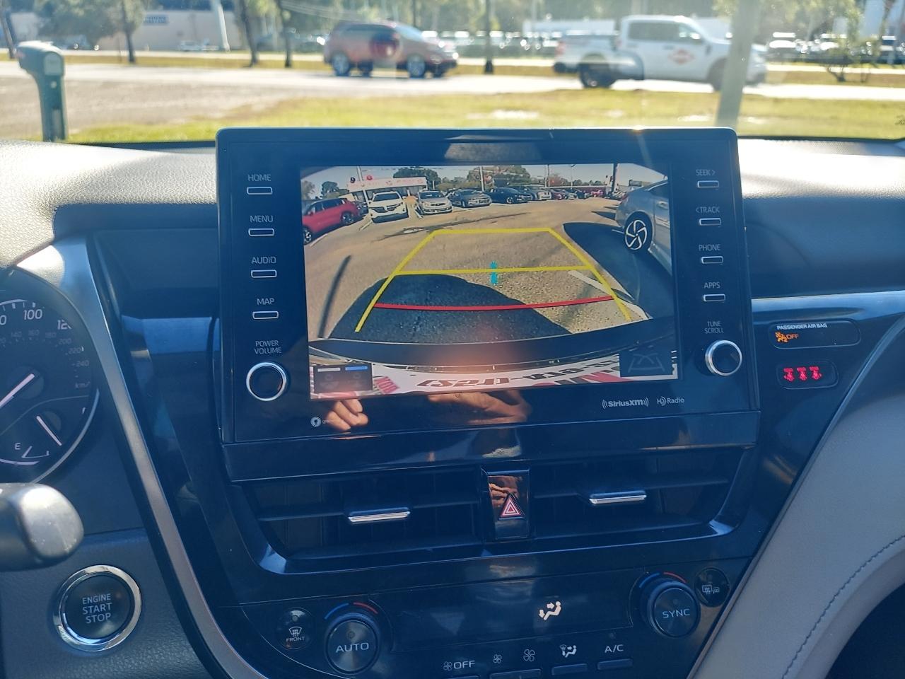 Toyota Camry SE 2022