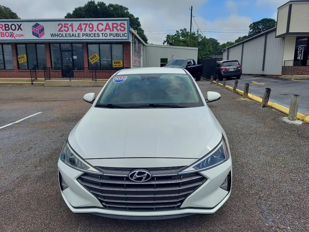 Hyundai Elantra SE 6M 2020