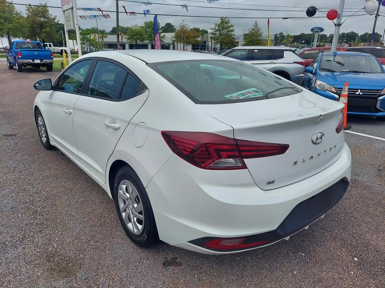 Hyundai Elantra SE 6M 2020
