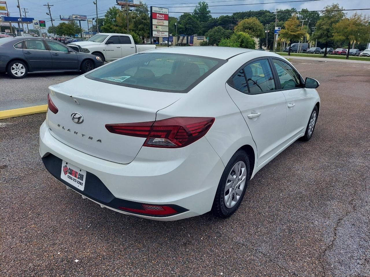 Hyundai Elantra SE 6M 2020