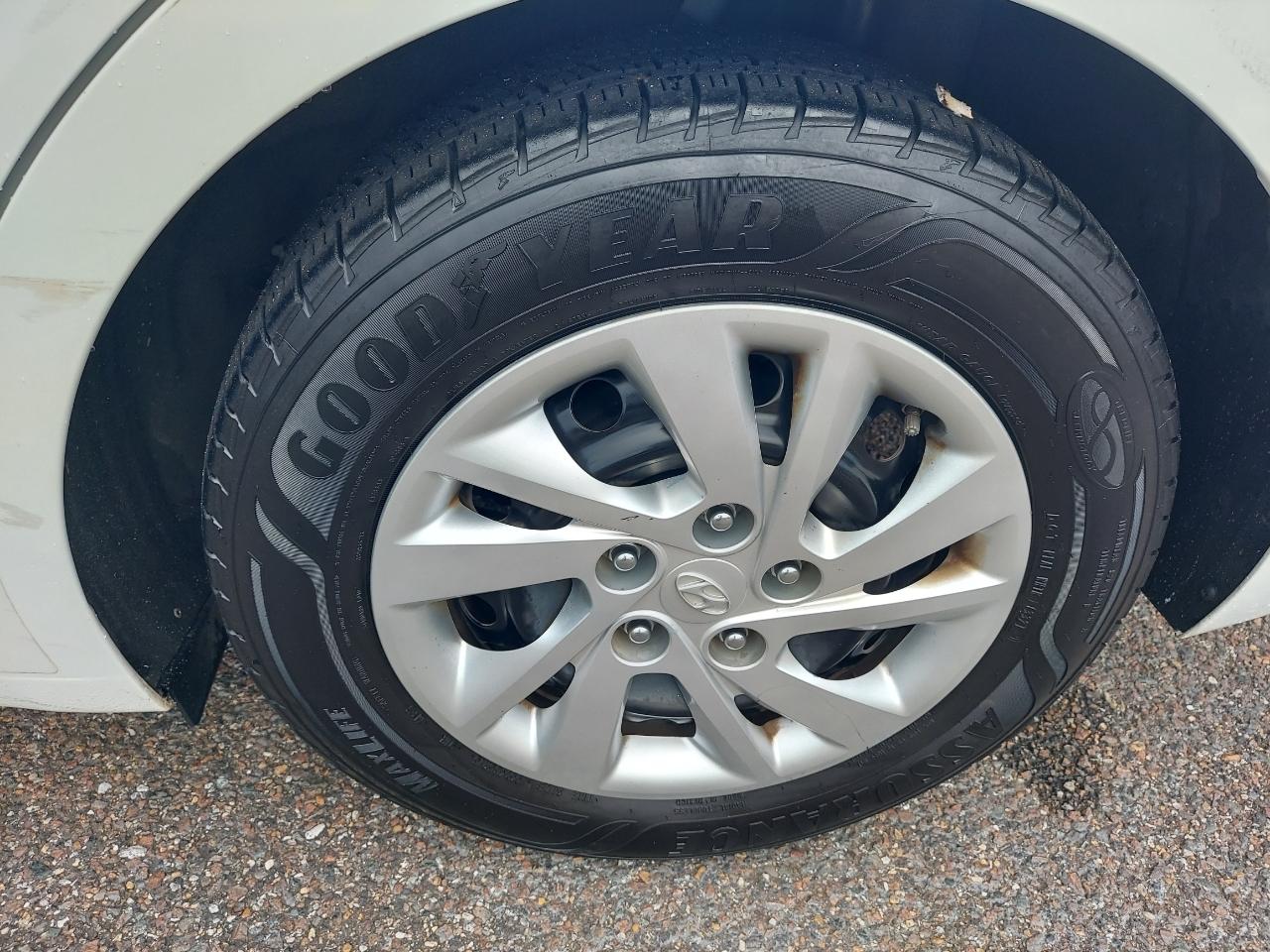 Hyundai Elantra SE 6M 2020