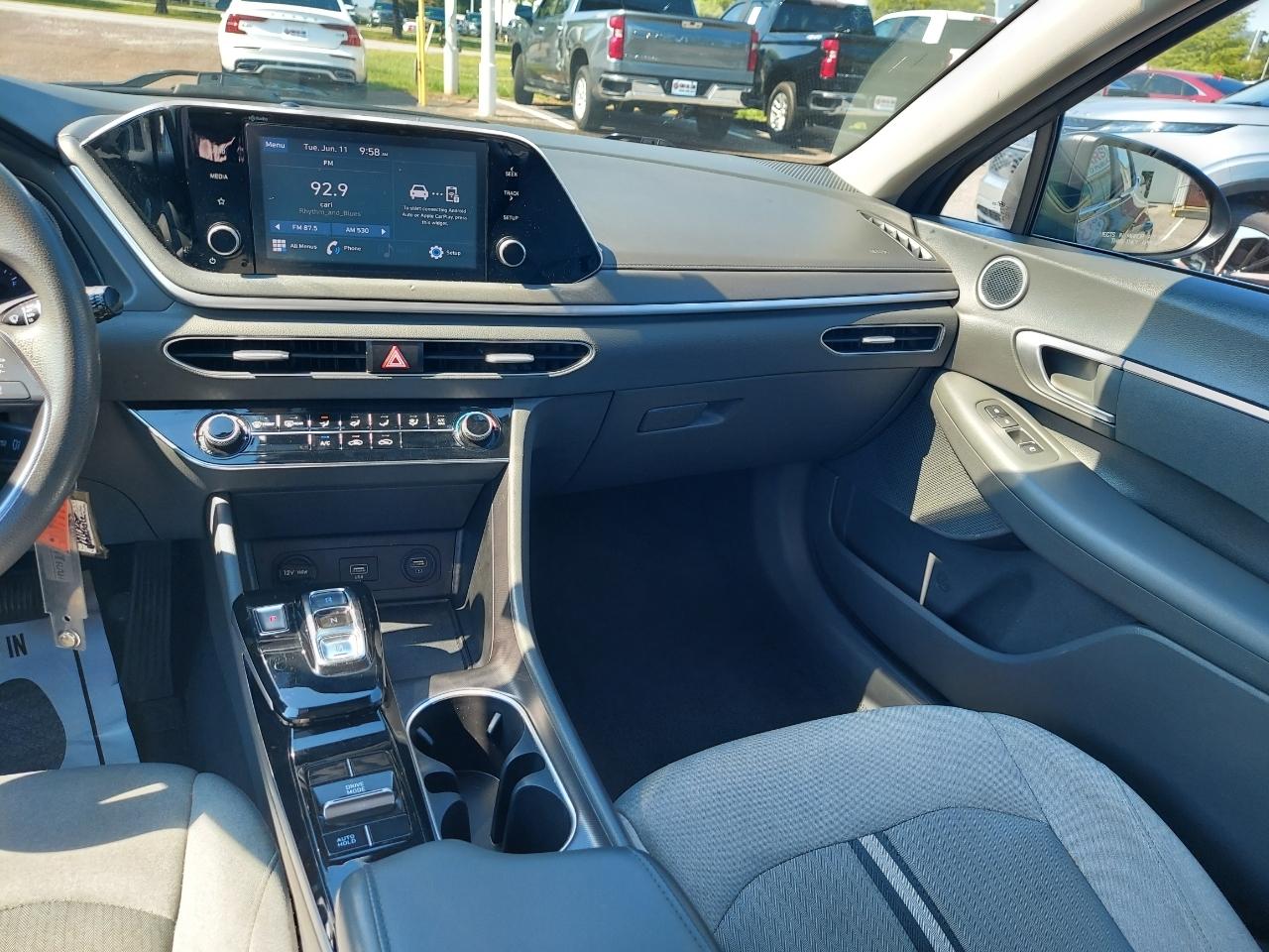 Hyundai Sonata SE 2021