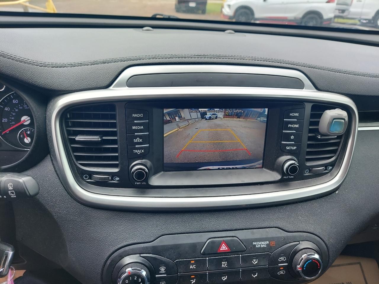 Kia Sorento LX 2WD 2019