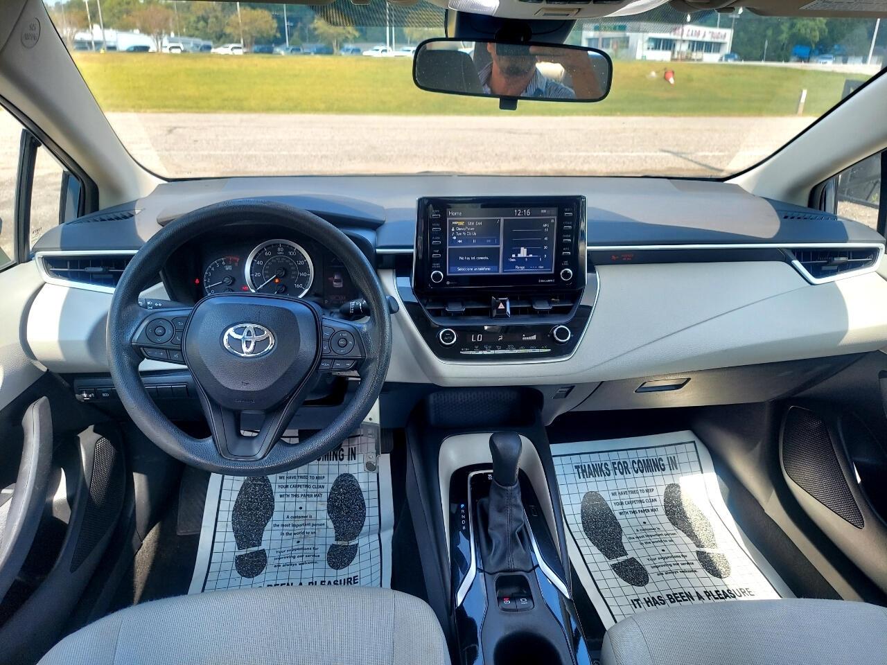 Toyota Corolla LE 2021