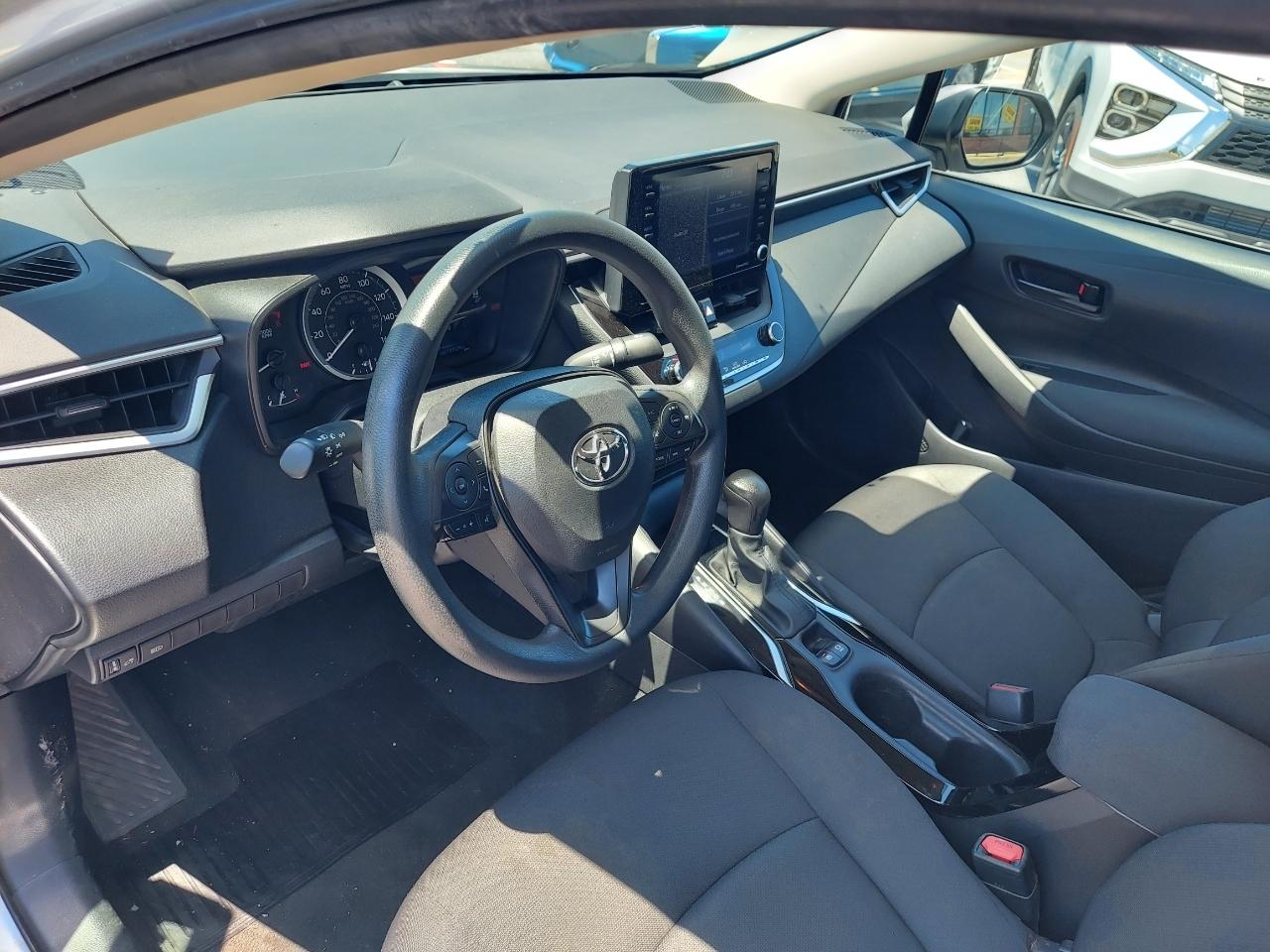 Toyota Corolla LE 2022