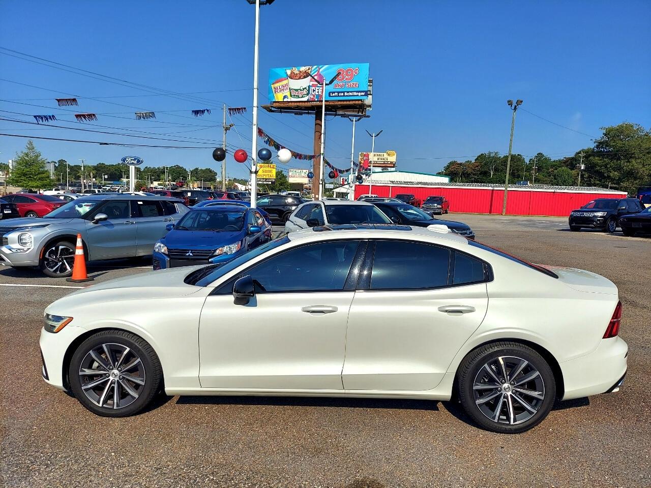 Volvo S60 B5 Momentum AWD 2022