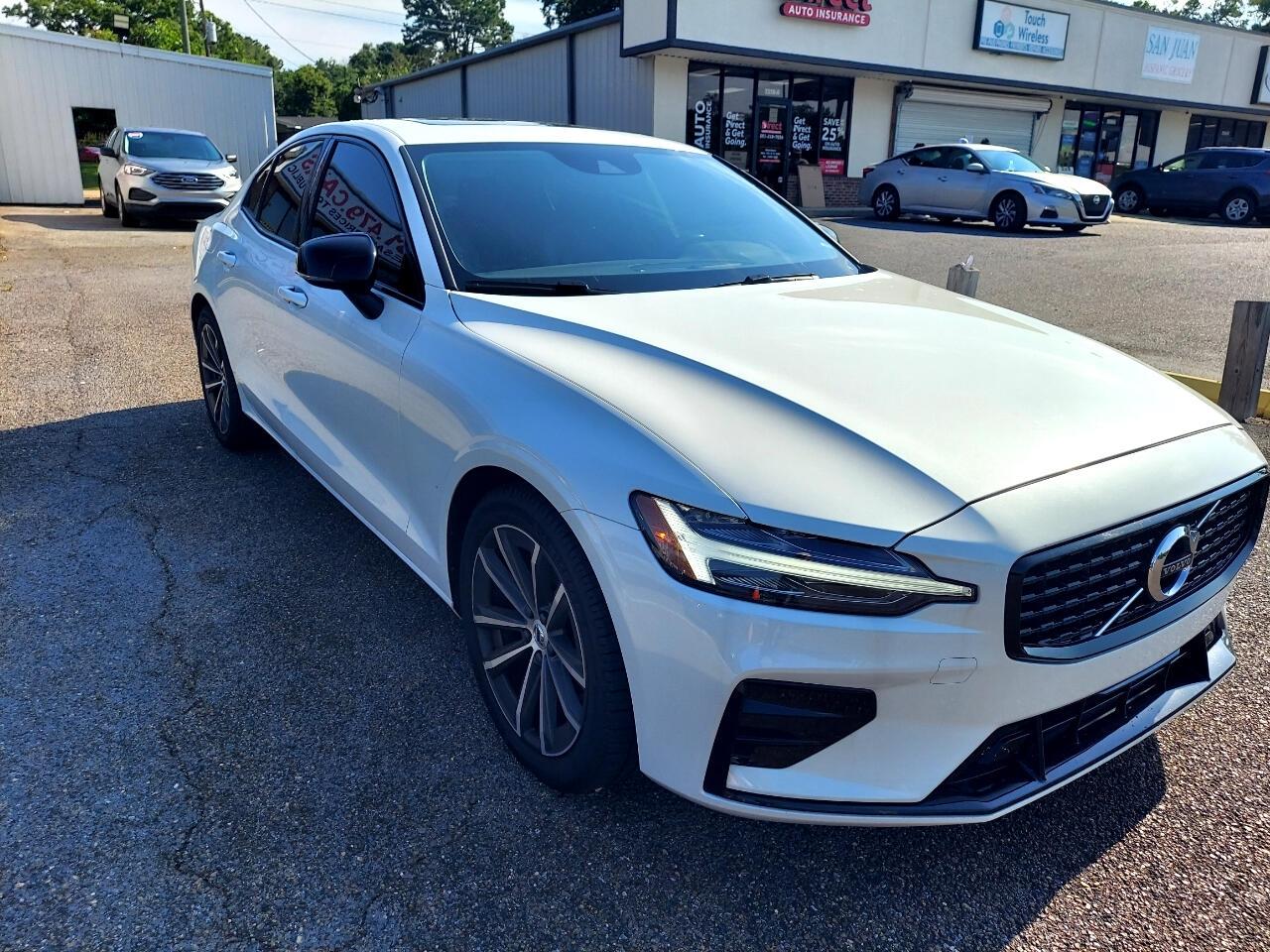 Volvo S60 B5 Momentum AWD 2022