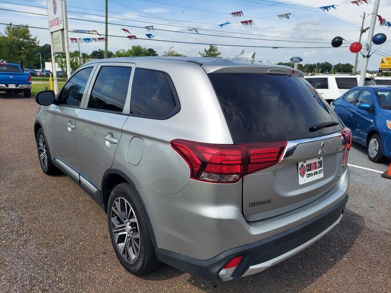 Mitsubishi Outlander ES 2WD 2018