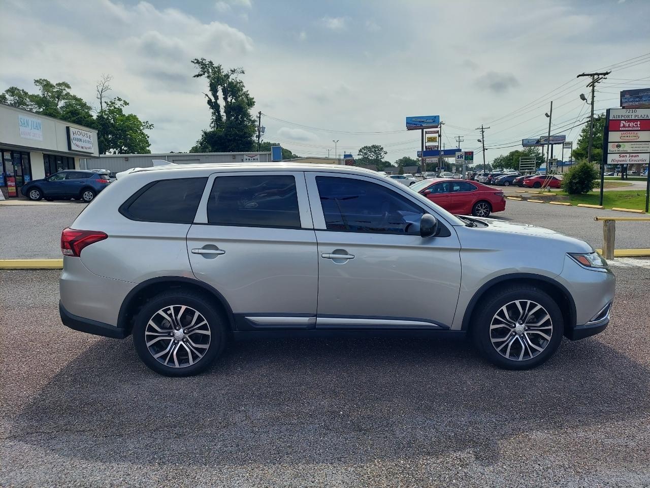 Mitsubishi Outlander ES 2WD 2018