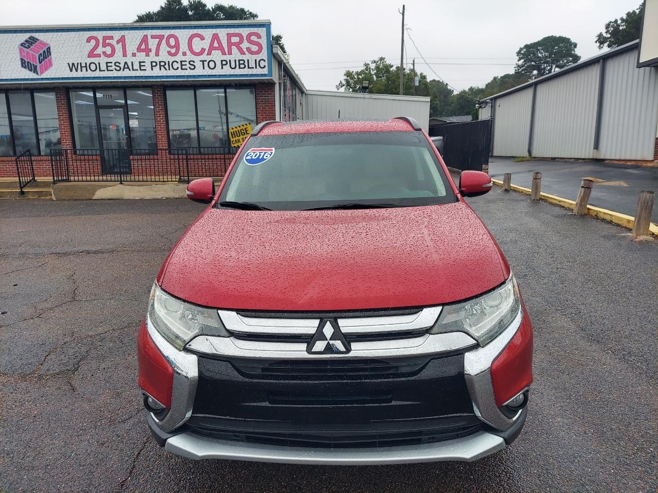 Mitsubishi Outlander SEL 2WD 2016