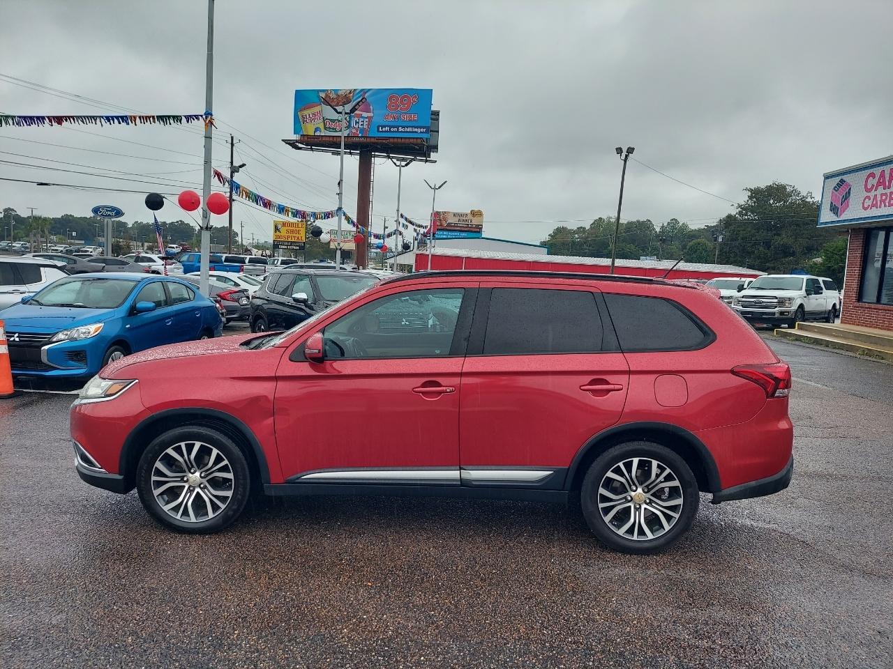 Mitsubishi Outlander SEL 2WD 2016