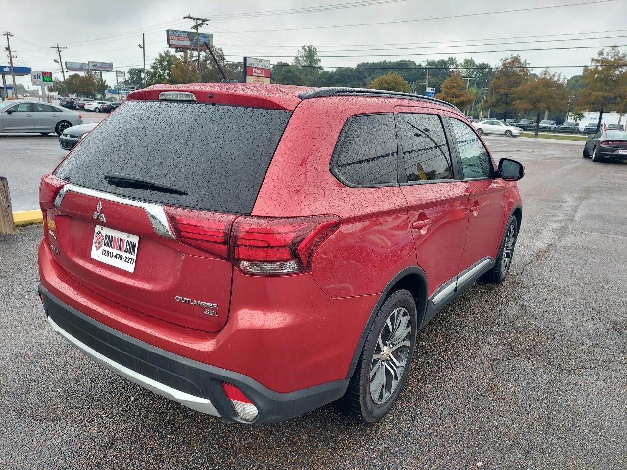 Mitsubishi Outlander SEL 2WD 2016