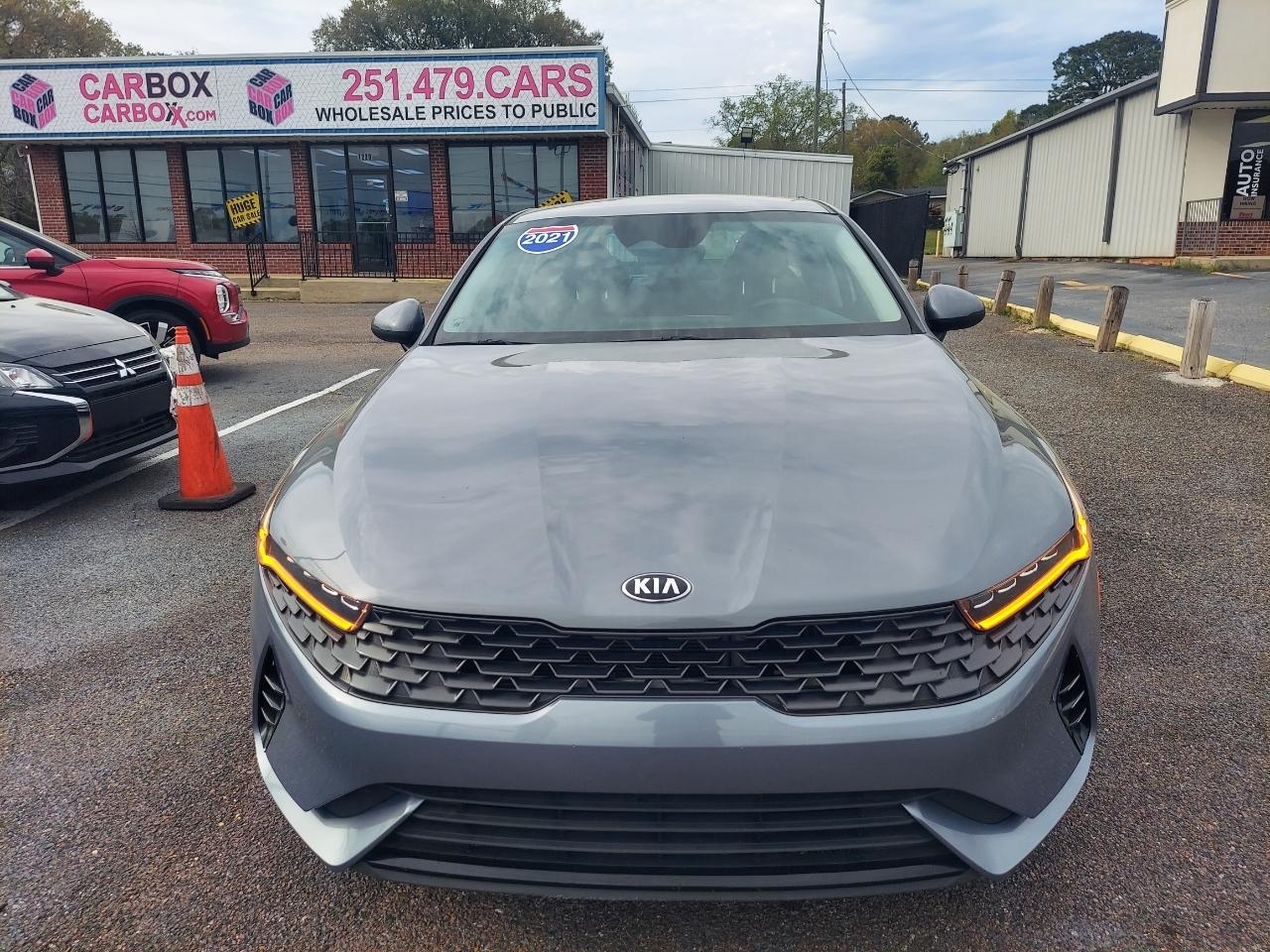 Kia K5 LX 2021