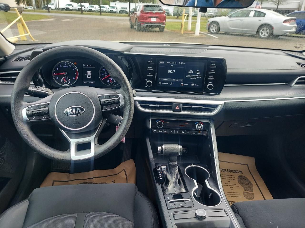 Kia K5 LX 2021