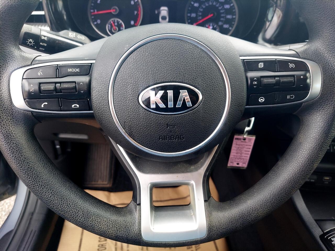 Kia K5 LX 2021
