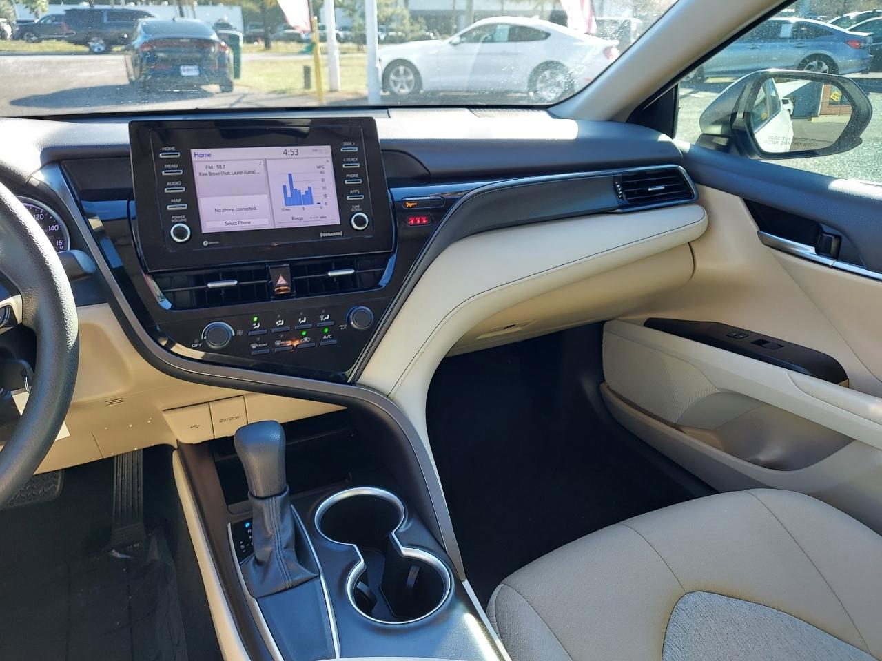 Toyota Camry LE 2021