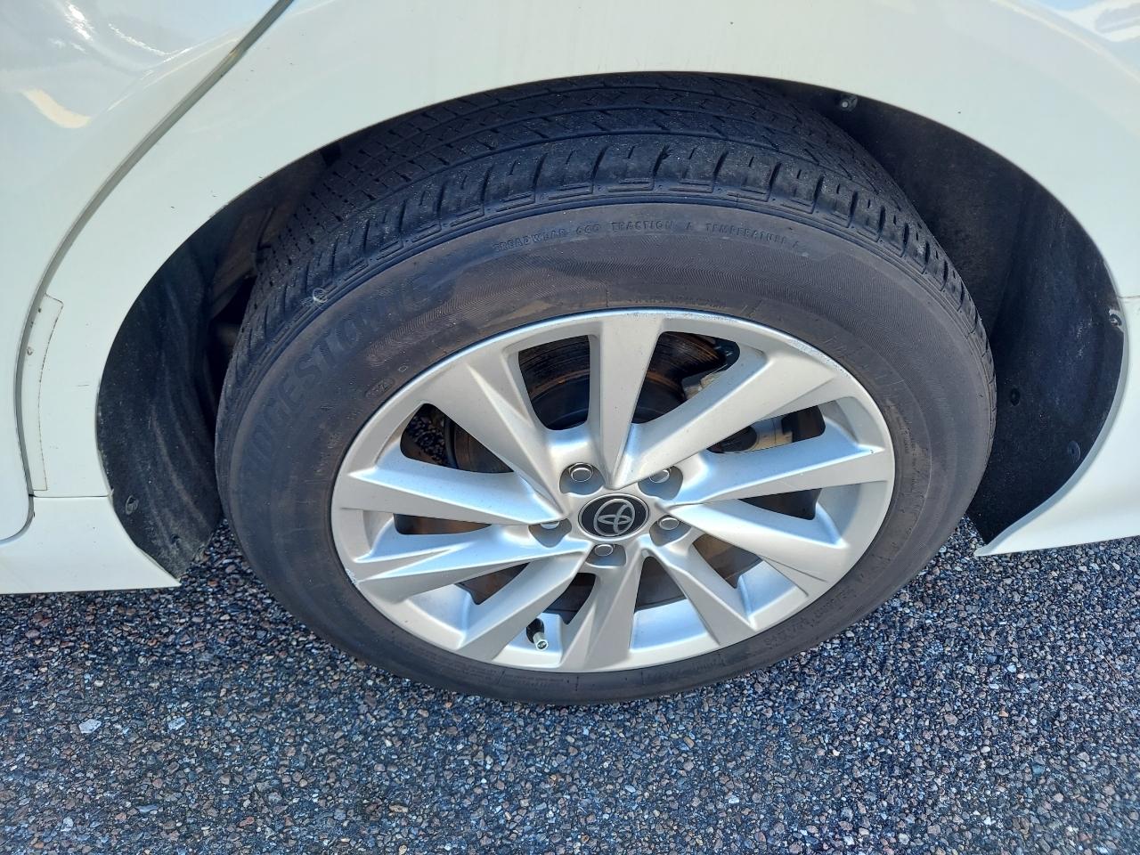 Toyota Camry LE 2021
