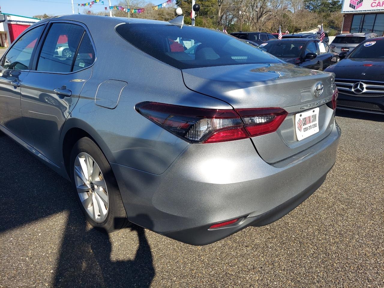 Toyota Camry LE 2022