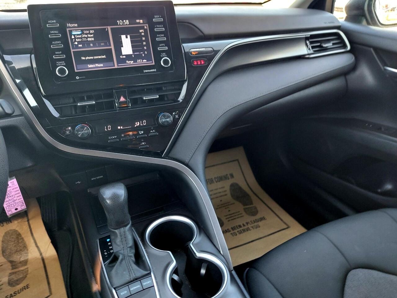 Toyota Camry LE 2022