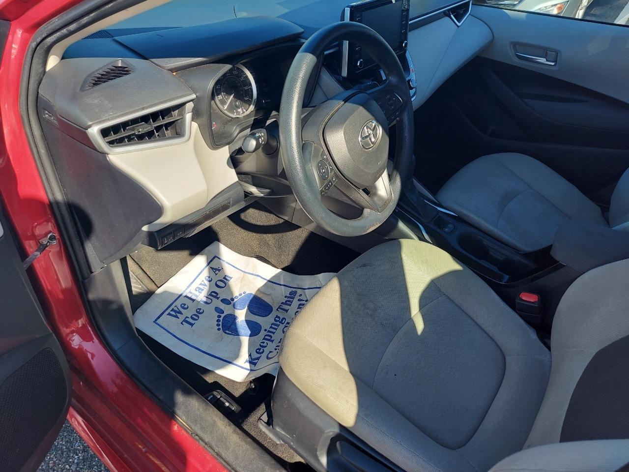 Toyota Corolla LE 2021