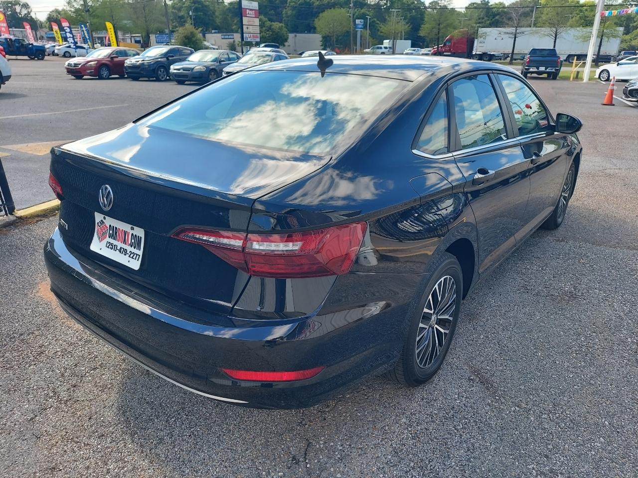 Volkswagen Jetta 1.4T R-Line 8A 2021