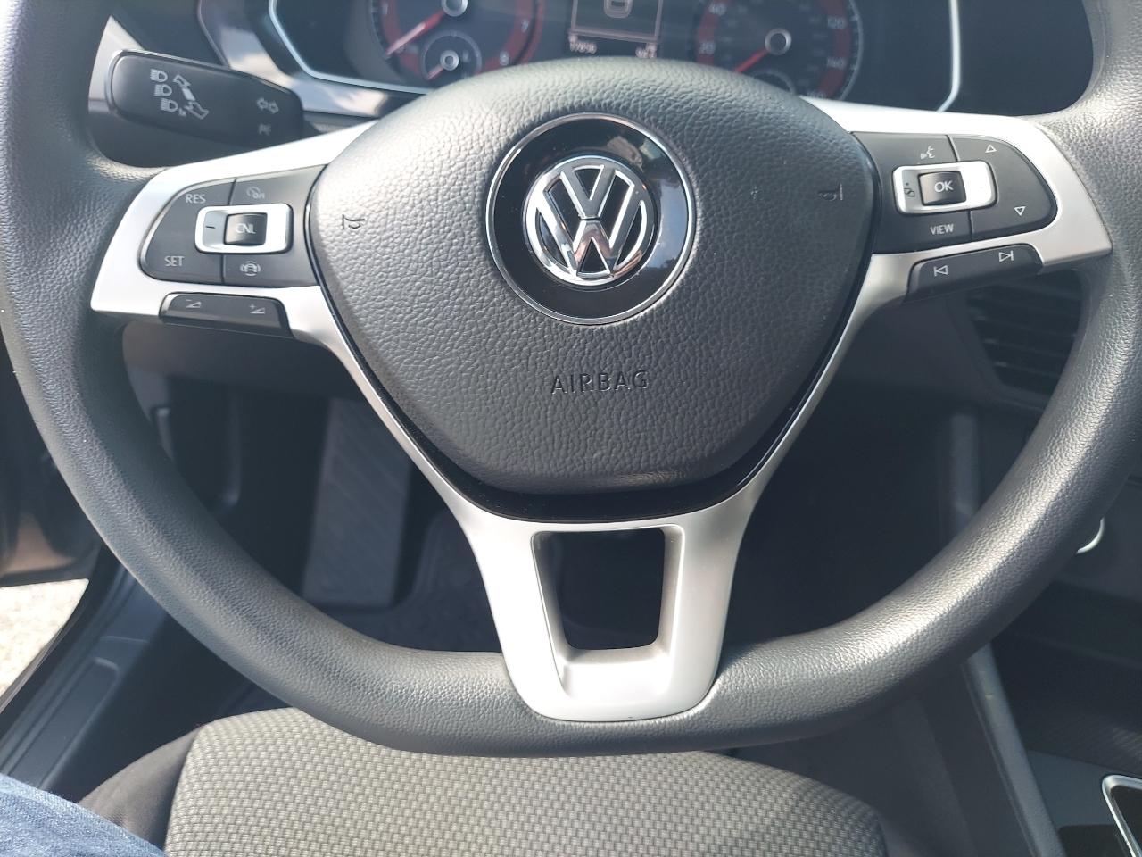 Volkswagen Jetta 1.4T R-Line 8A 2021