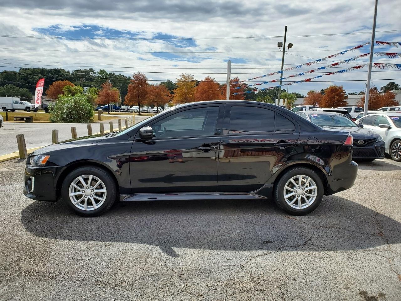 Mitsubishi Lancer ES 5M 2016