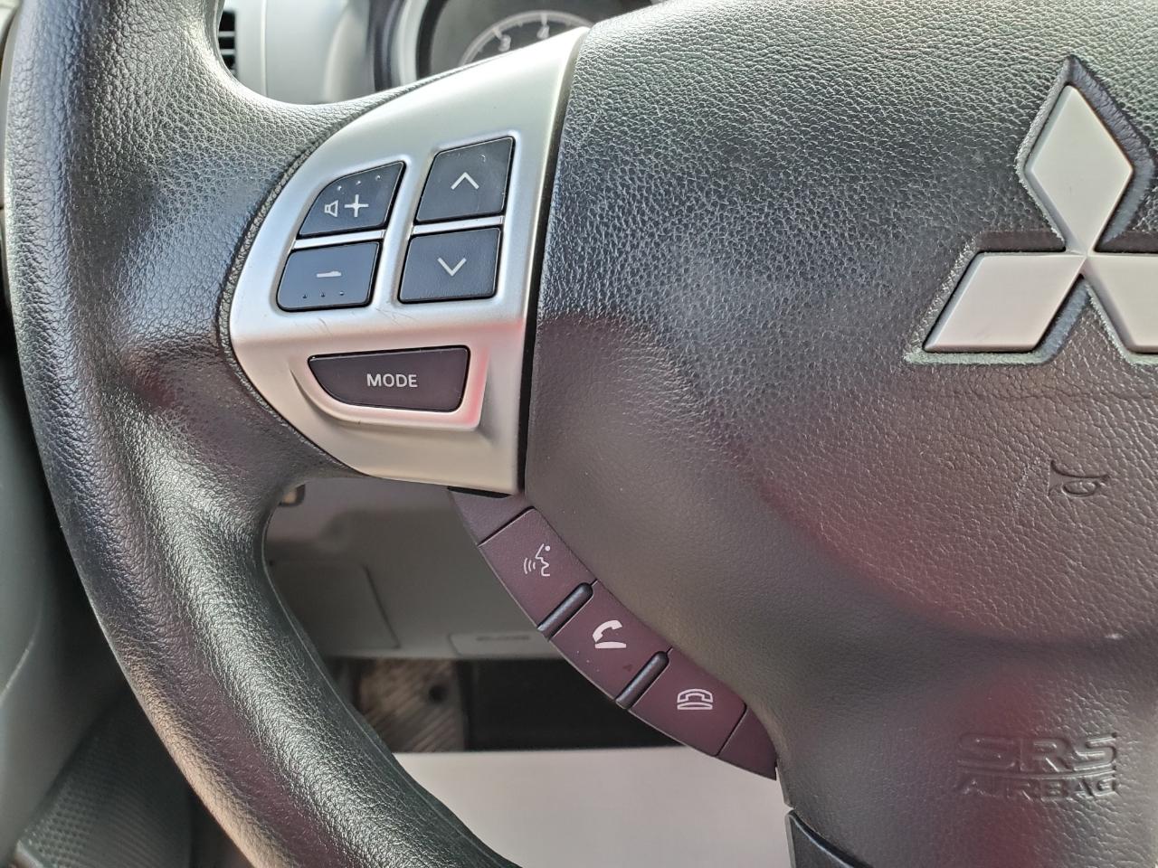 Mitsubishi Lancer ES 5M 2016
