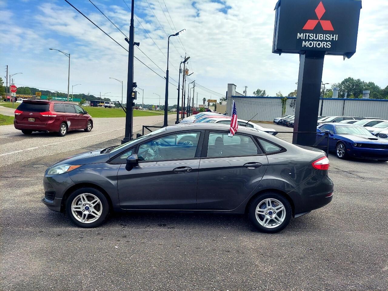Ford Fiesta SE Sedan 2019