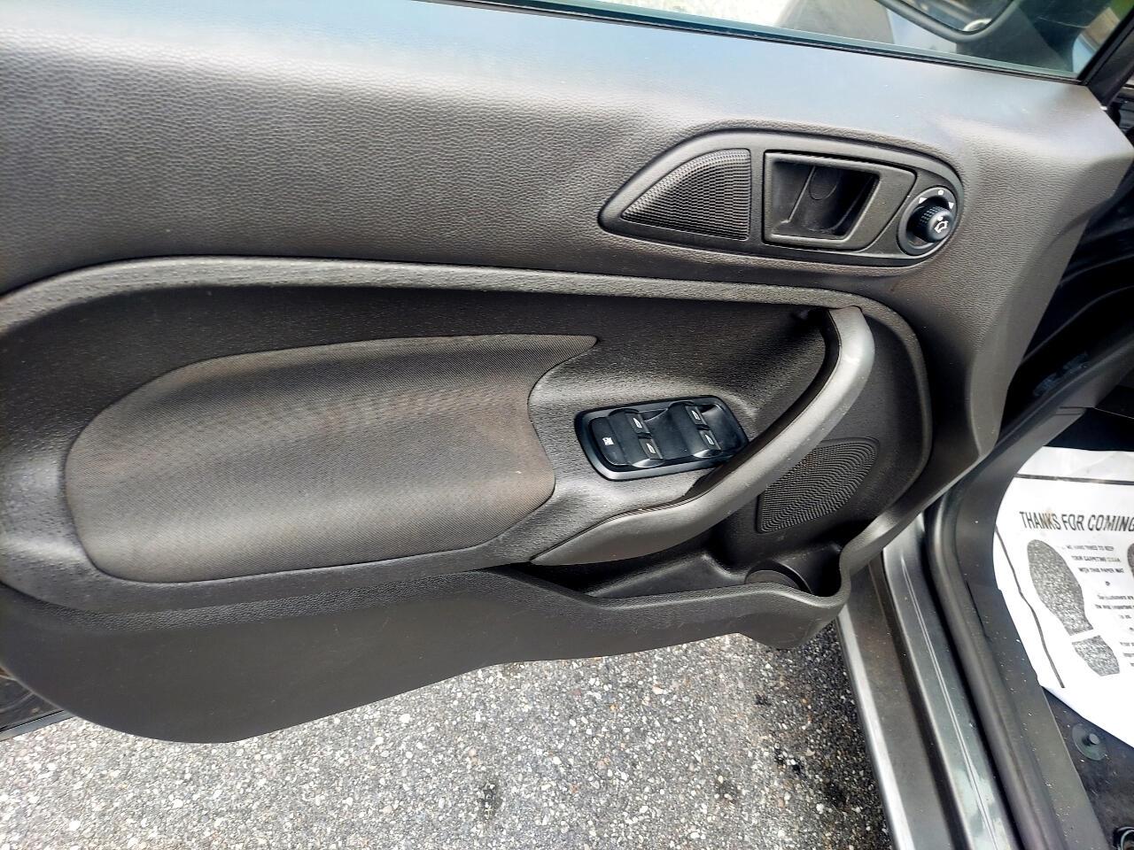 Ford Fiesta SE Sedan 2019