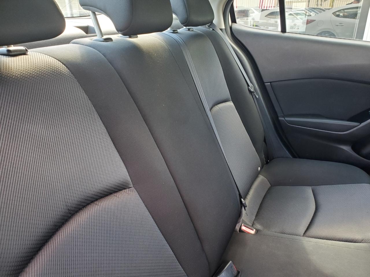 Mazda MAZDA3 i Sport AT 4-Door 2017