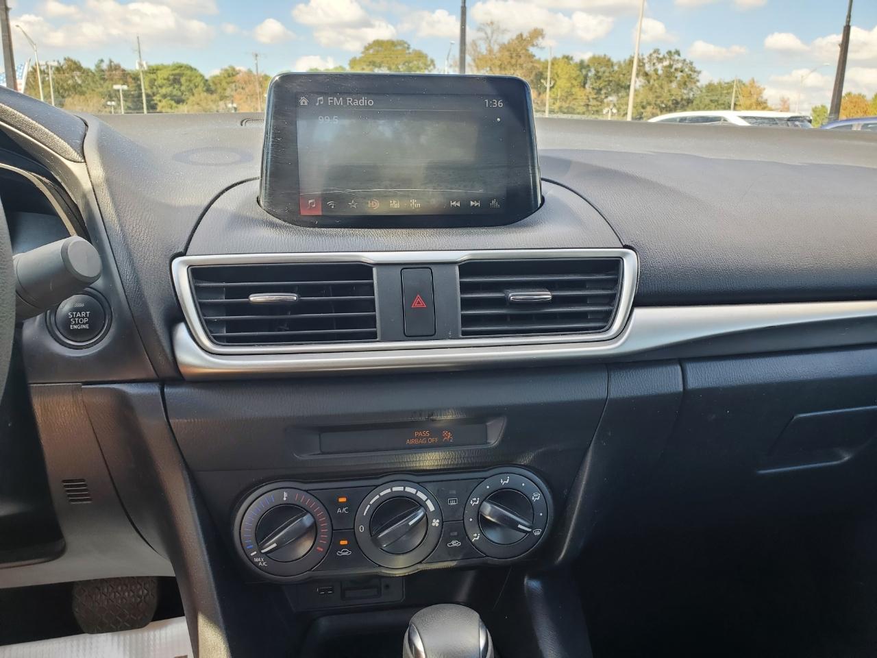 Mazda MAZDA3 i Sport AT 4-Door 2017