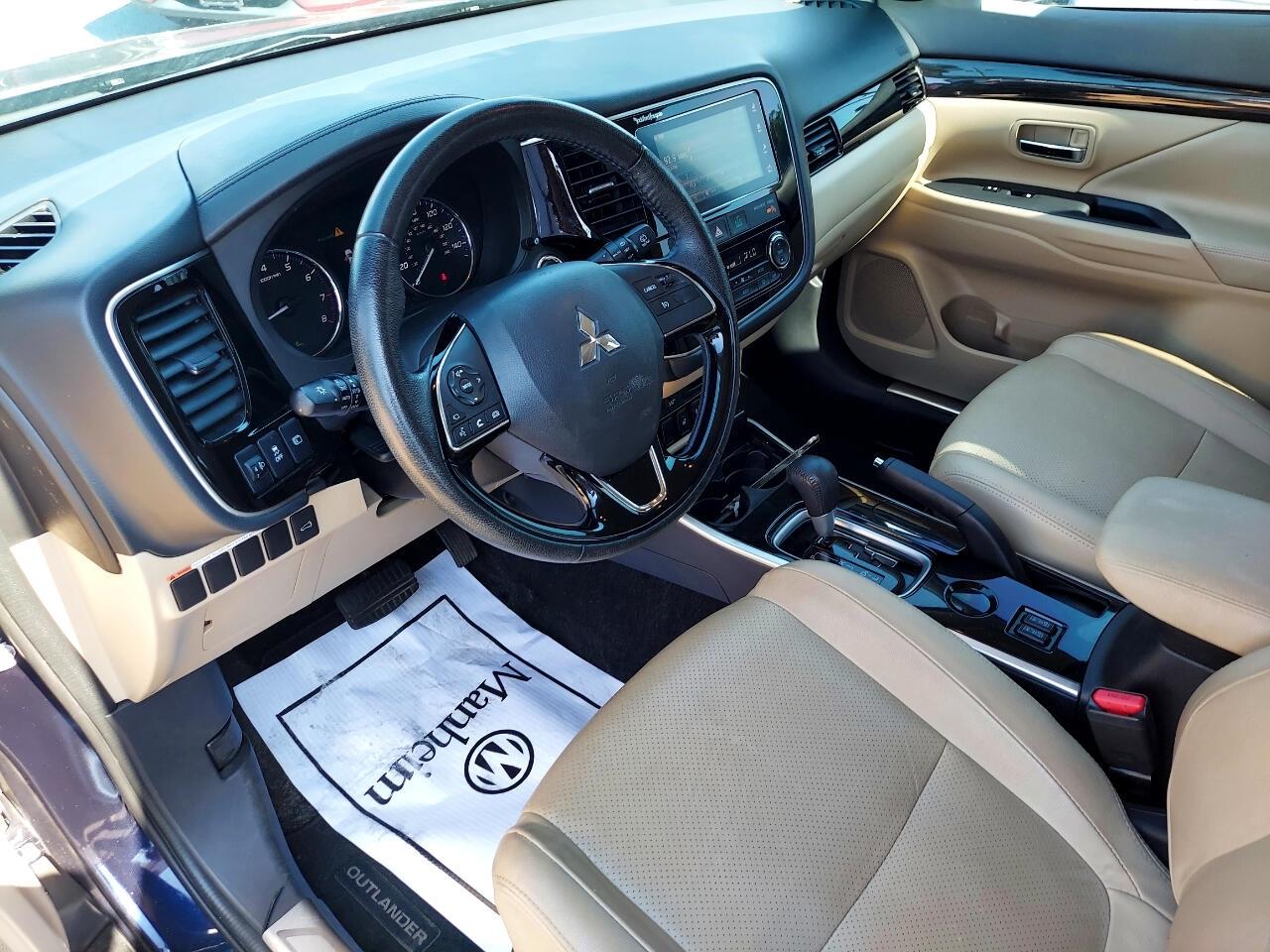 Mitsubishi Outlander SEL 2WD 2018