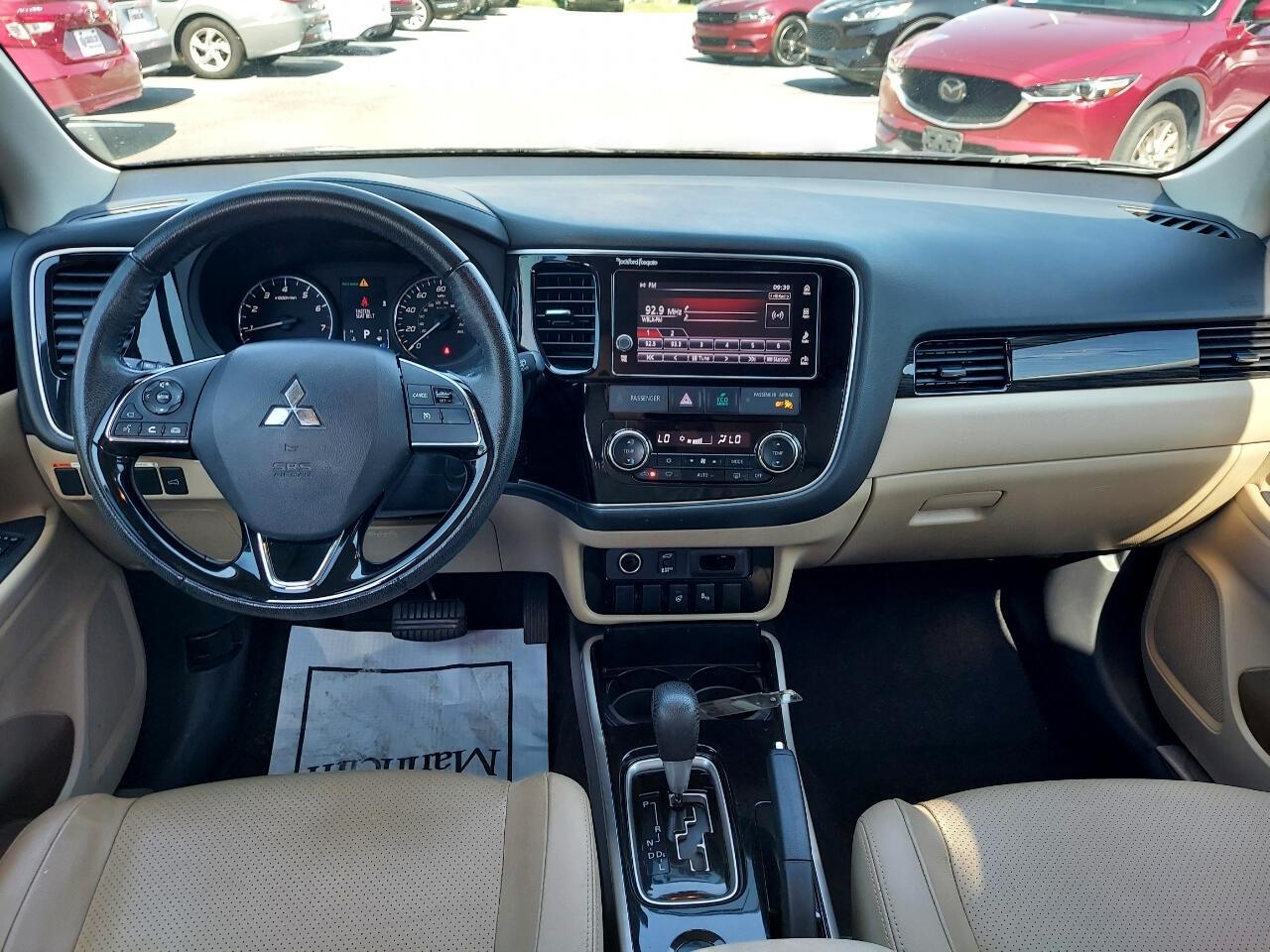 Mitsubishi Outlander SEL 2WD 2018