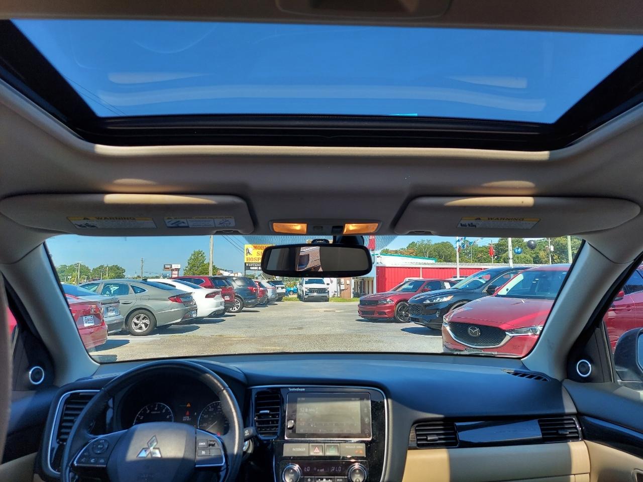 Mitsubishi Outlander SEL 2WD 2018