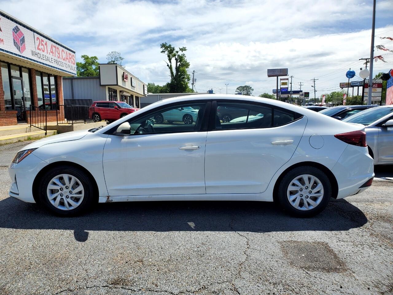 Hyundai Elantra SE 6M 2019