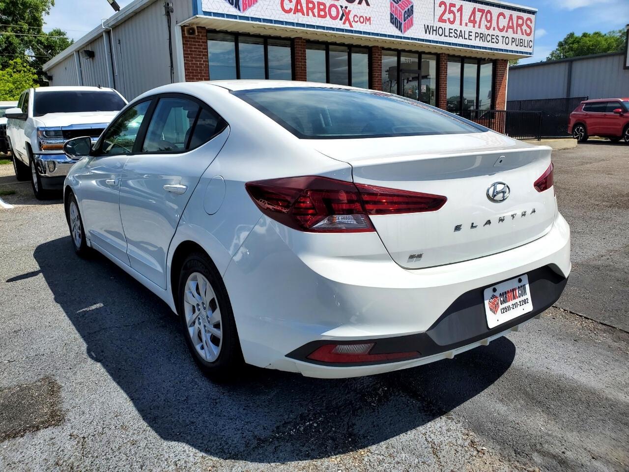 Hyundai Elantra SE 6M 2019