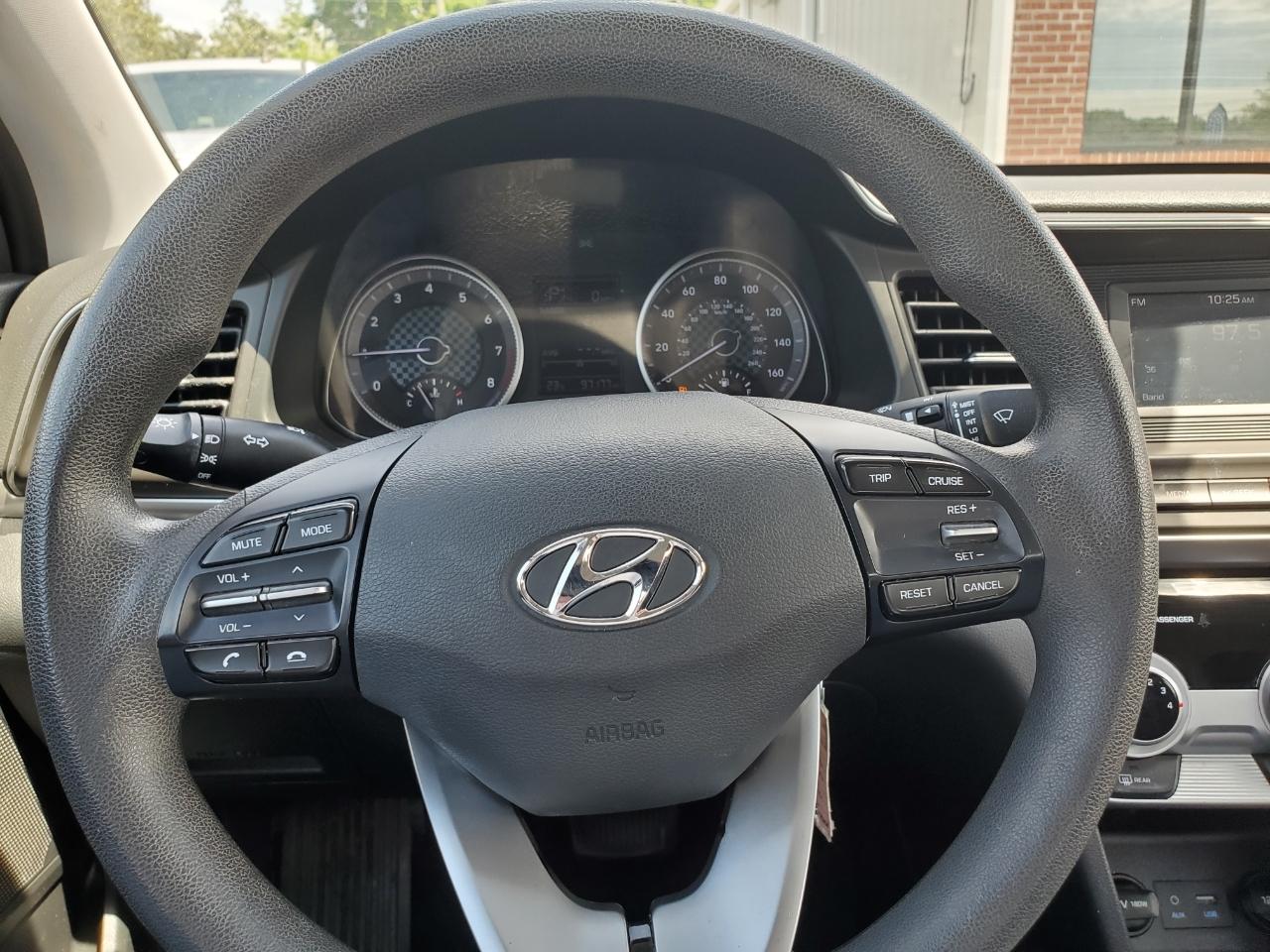 Hyundai Elantra SE 6M 2019