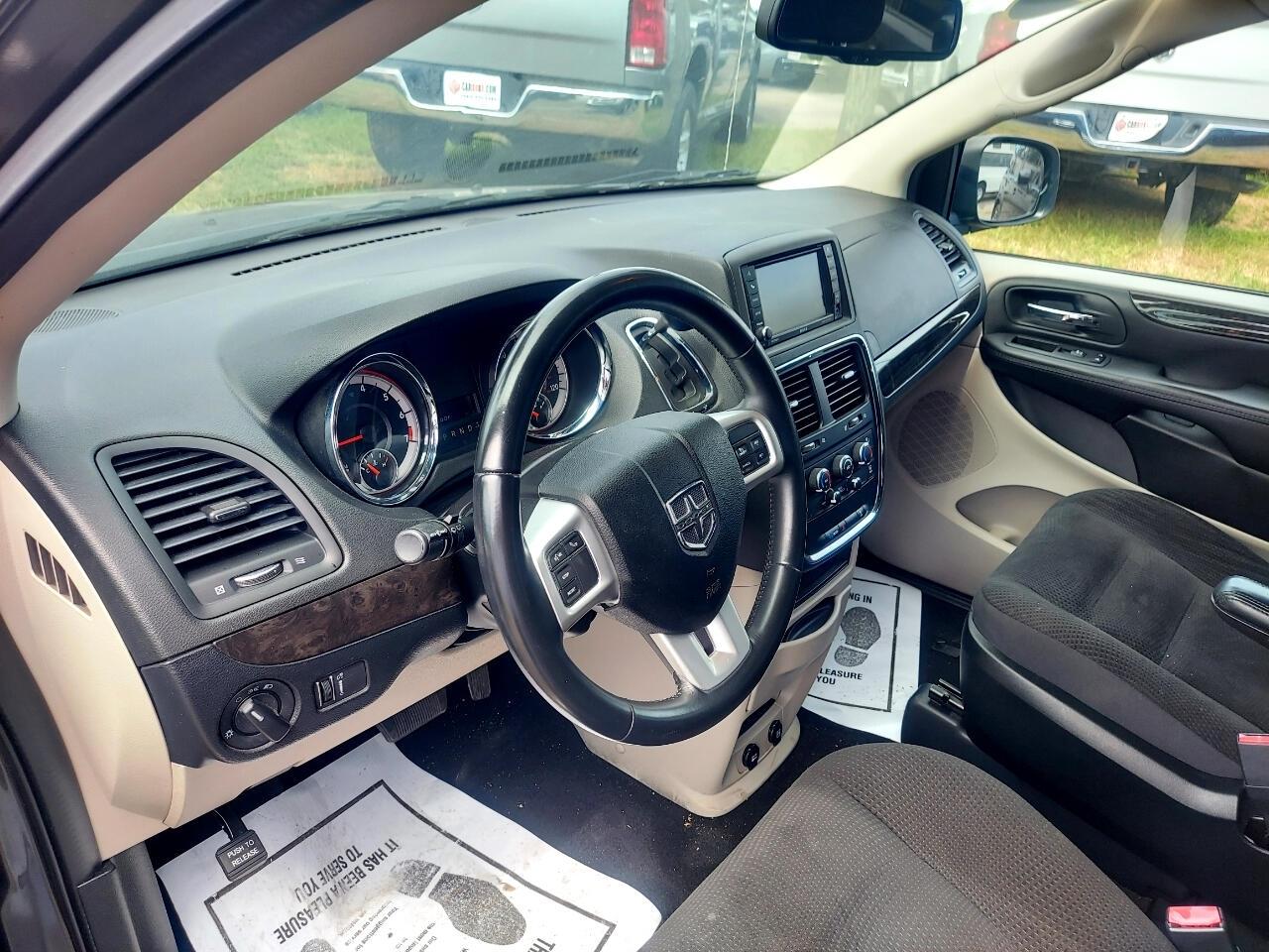 Dodge Grand Caravan SE 2017