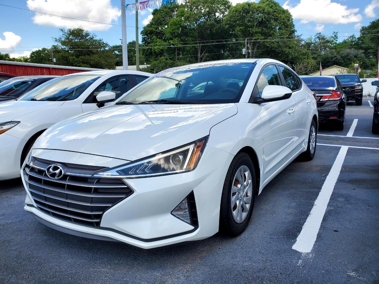 Hyundai Elantra SE 6M 2020