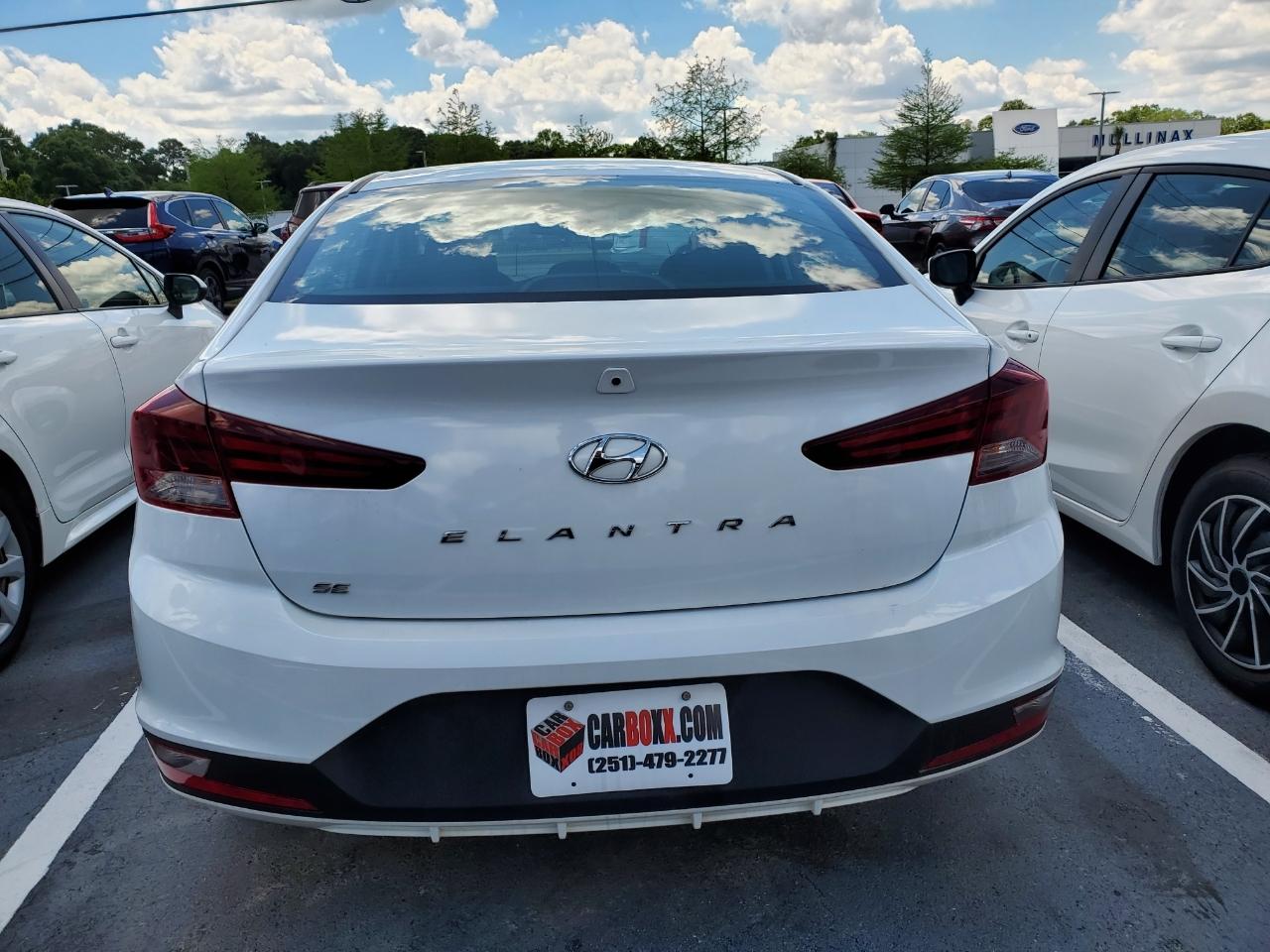 Hyundai Elantra SE 6M 2020