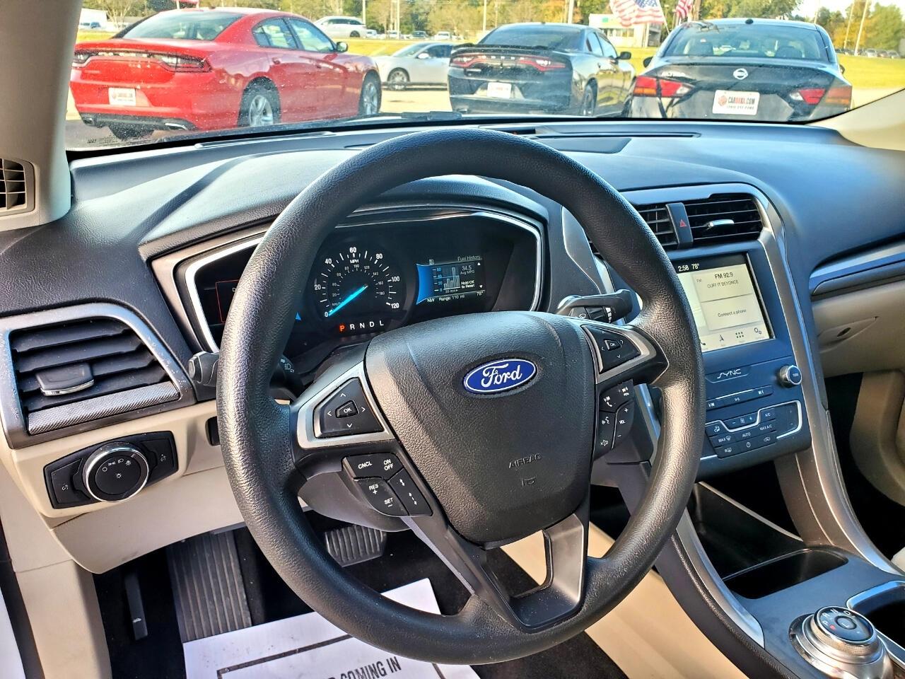 Ford Fusion Hybrid SE 2019