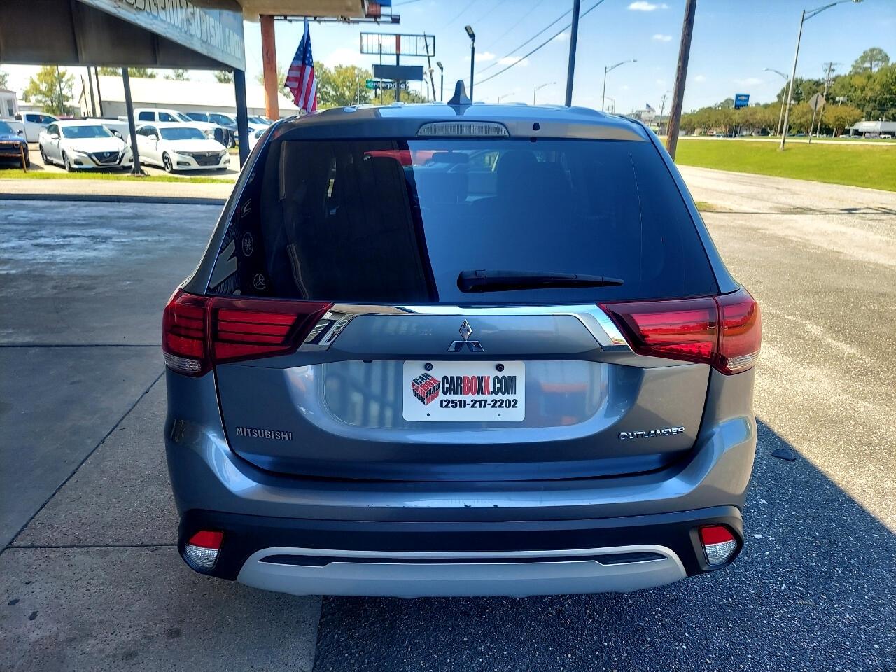 Mitsubishi Outlander SEL 2WD 2019